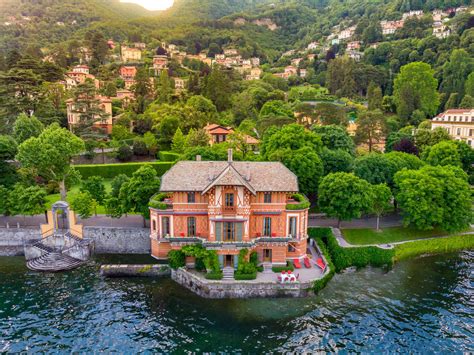 lake como luxury villas.